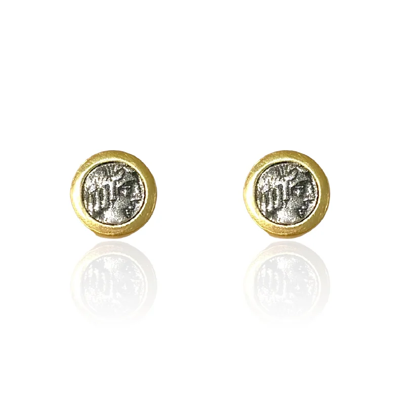 Best hoop earrings with butterfly motifs for a playful and whimsical appearance-GOLD FLORA COIN STUDS