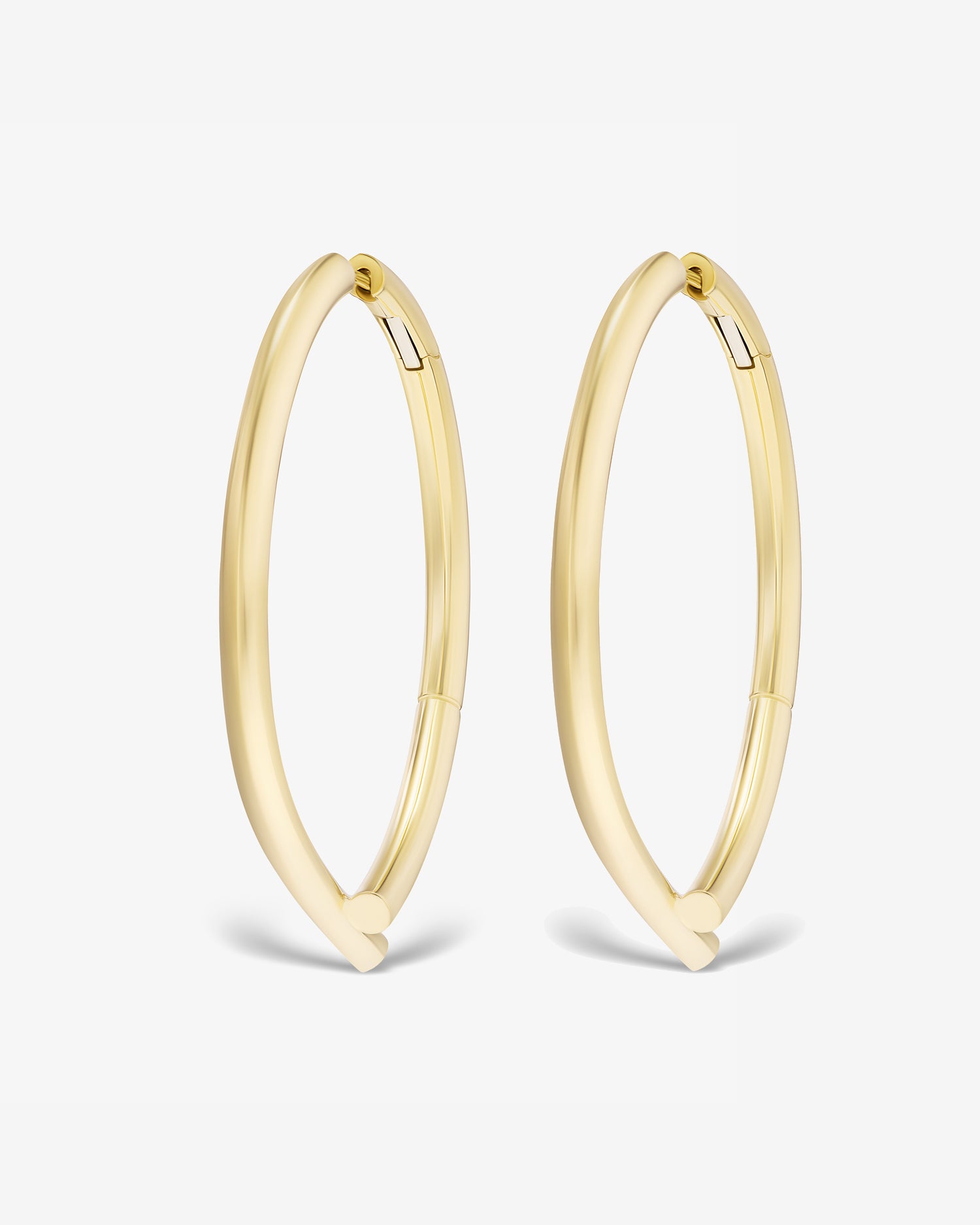 Best hoop earrings with floral designs for a feminine and delicate look-Oera earrings