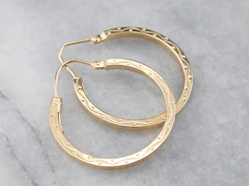 Hoop earrings with twisted leather for a chic and modern boho look-Patterned 18K Gold Hoop Earrings