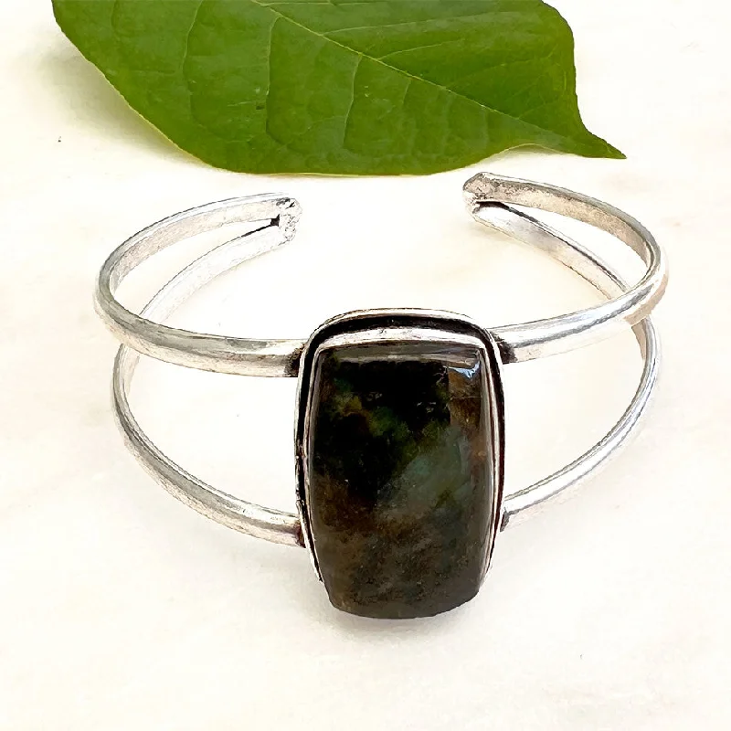 Unique necklaces and pendants with vintage-inspired designs for timeless appeal-Semi-Precious Stone Cuff - Labradorite, India